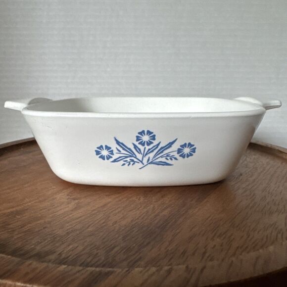 Corning Ware Blue Cornflower Casserole Dish 1 3/4 Cup P 41 Petite Pan - Picture 2 of 9